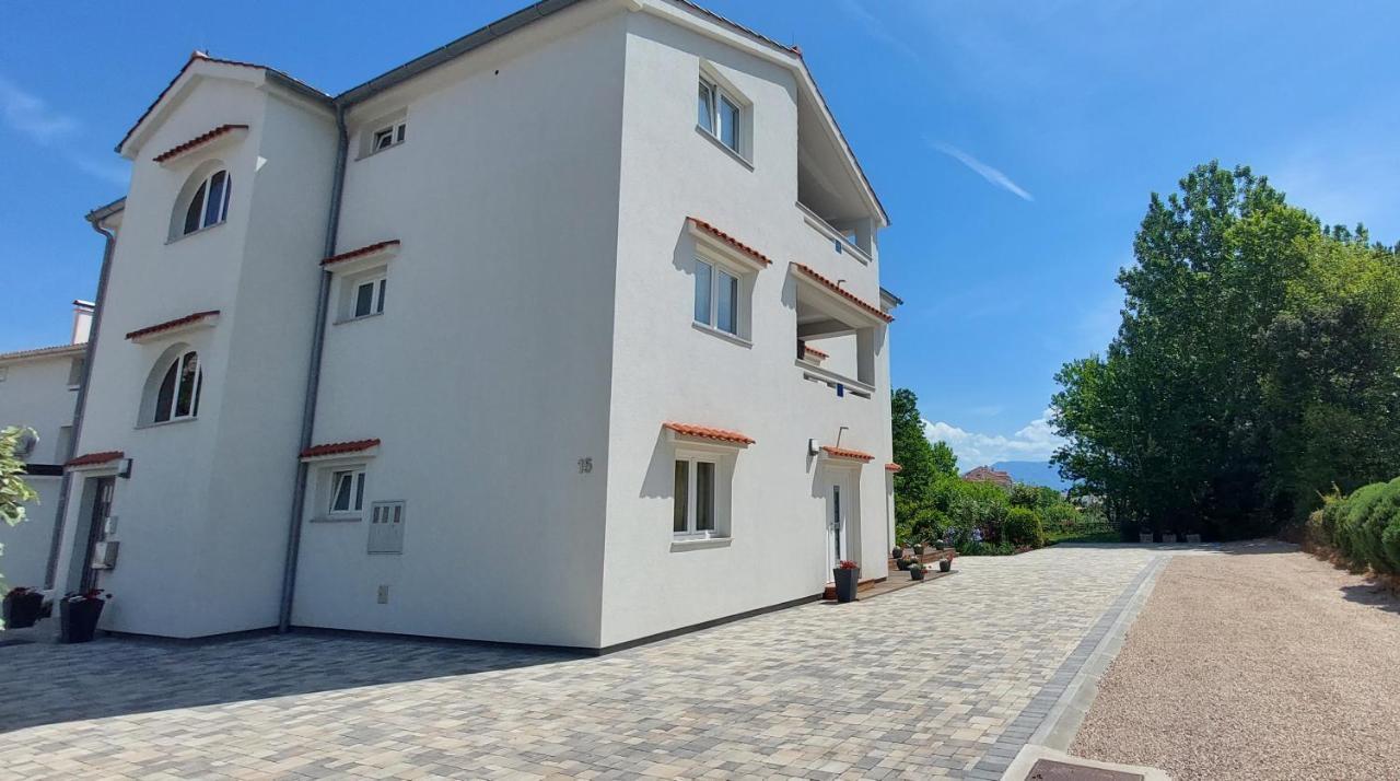 Apartments Matea Baška Eksteriør billede